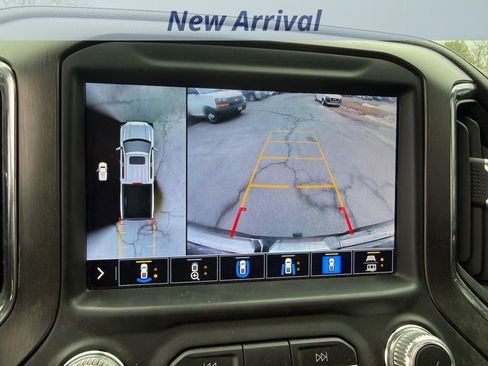 Used 2022 GMC Sierra 1500 AT4 image 10