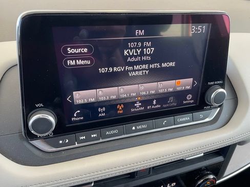 Certified 2023 Nissan Rogue SV FWD image 15
