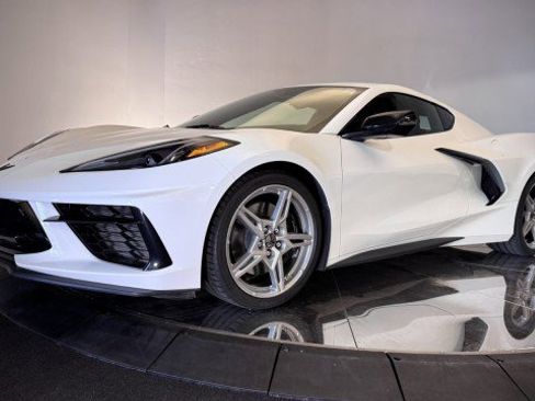 Used 2023 Chevrolet Corvette Stingray Premium Cpe w/ Z51 Performance Package image 22