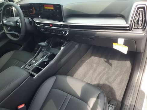 New 2026 Kia Sorento S w/ S Panoramic Sunroof Package image 11