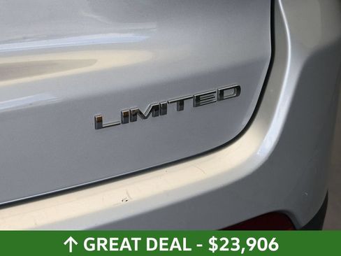 Used 2025 Jeep Compass Limited AWD/4WD image 13
