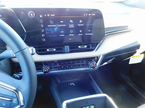 New 2026 Chevrolet Equinox ACTIV w/ Convenience Package III image 36