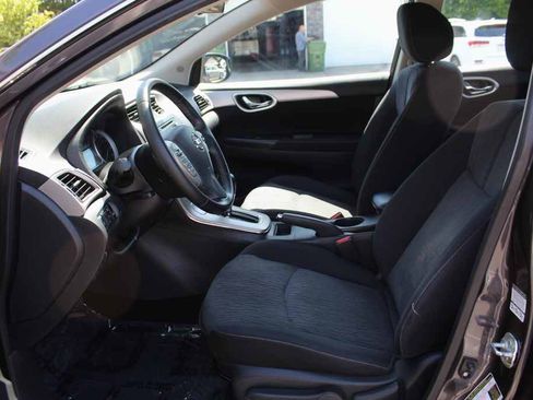 Used 2015 Nissan Sentra SV FWD image 24