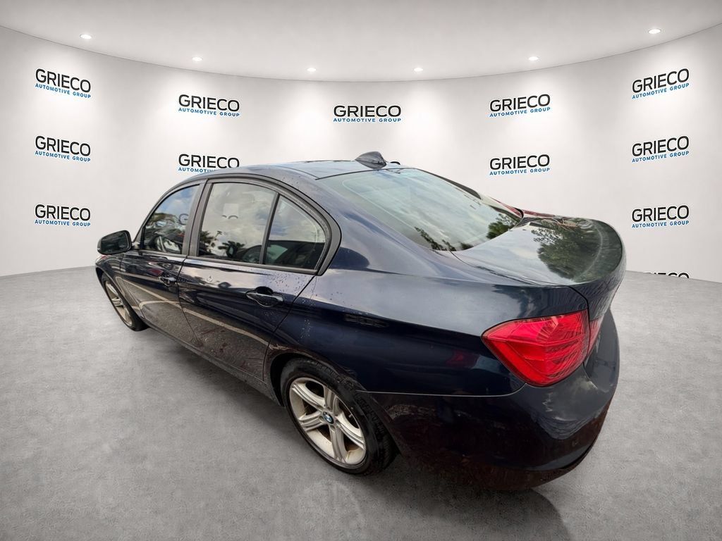 Used 2015 BMW 320i Sedan RWD image 10