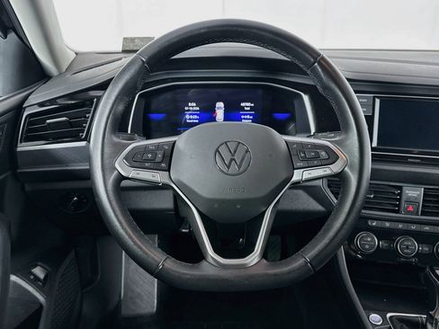 Used 2024 Volkswagen Jetta SE FWD image 18