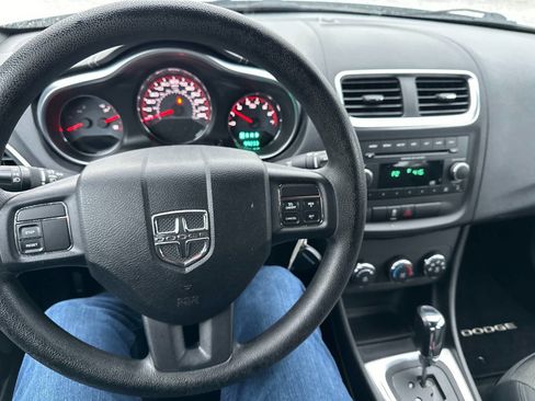 Used 2012 Dodge Avenger SE image 19