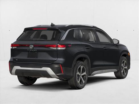 New 2026 Volkswagen Tiguan SE image 2