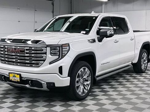 Used 2025 GMC Sierra 1500 Denali AWD/4WD image 12