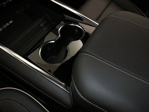 New 2025 Chevrolet Tahoe Premier w/ Sun And Tow Package image 24