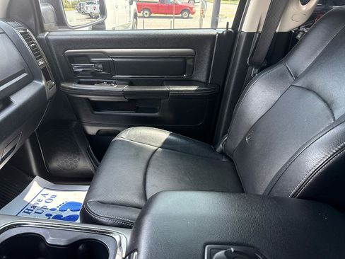 Used 2016 RAM 1500 Sport w/ Black Ram 1500 Sport Group AWD/4WD image 9