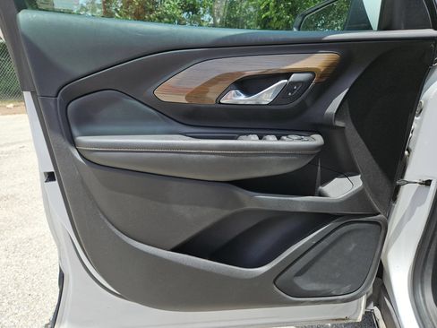 Used 2018 GMC Terrain SLE FWD image 11
