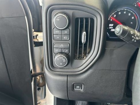 Used 2022 Chevrolet Silverado 1500 Custom AWD/4WD image 15