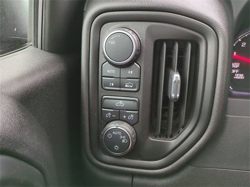 Used 2022 Chevrolet Silverado 1500 Custom image 28