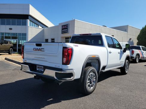 New 2026 GMC Sierra 2500 SLE w/ SLE Value Package; image 3