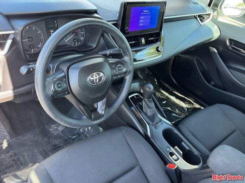 Certified 2025 Toyota Corolla LE FWD image 20