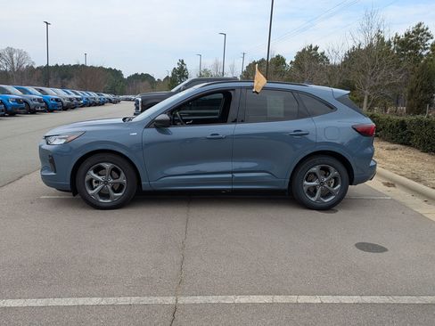 Certified 2024 Ford Escape ST-Line w/ Tech Pack #1 image 7