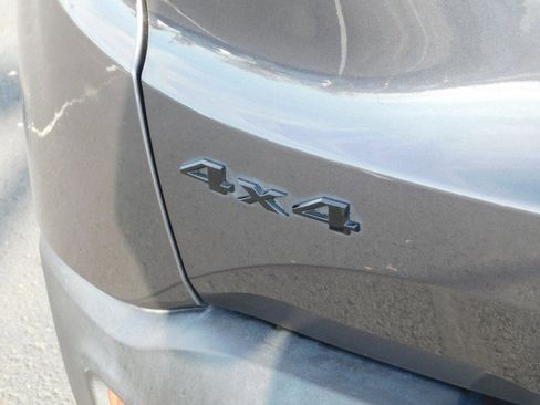 Used 2018 Jeep Renegade Altitude image 6