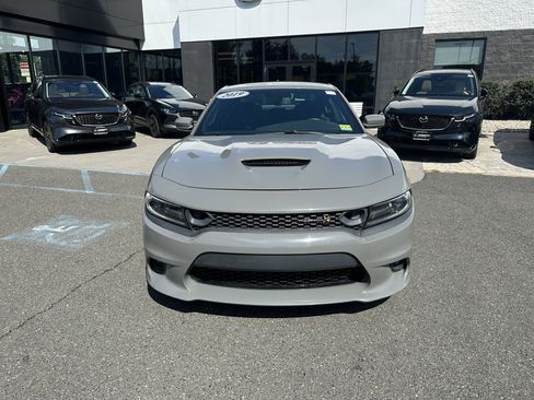 Used 2019 Dodge Charger Scat Pack RWD image 8