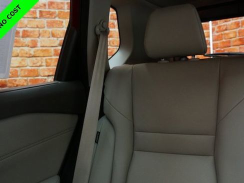 Used 2022 Nissan Rogue SV w/ SV Premium Package image 57