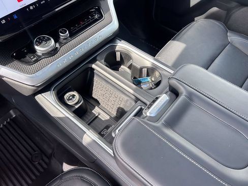 Certified 2025 Ford Expedition Max Platinum w/ Stealth Appearance Package AWD/4WD image 44
