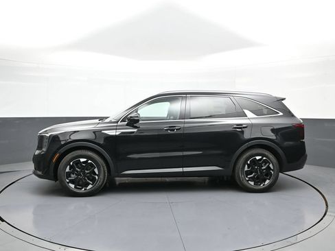 New 2026 Kia Sorento S w/ S Panoramic Sunroof Package FWD image 9