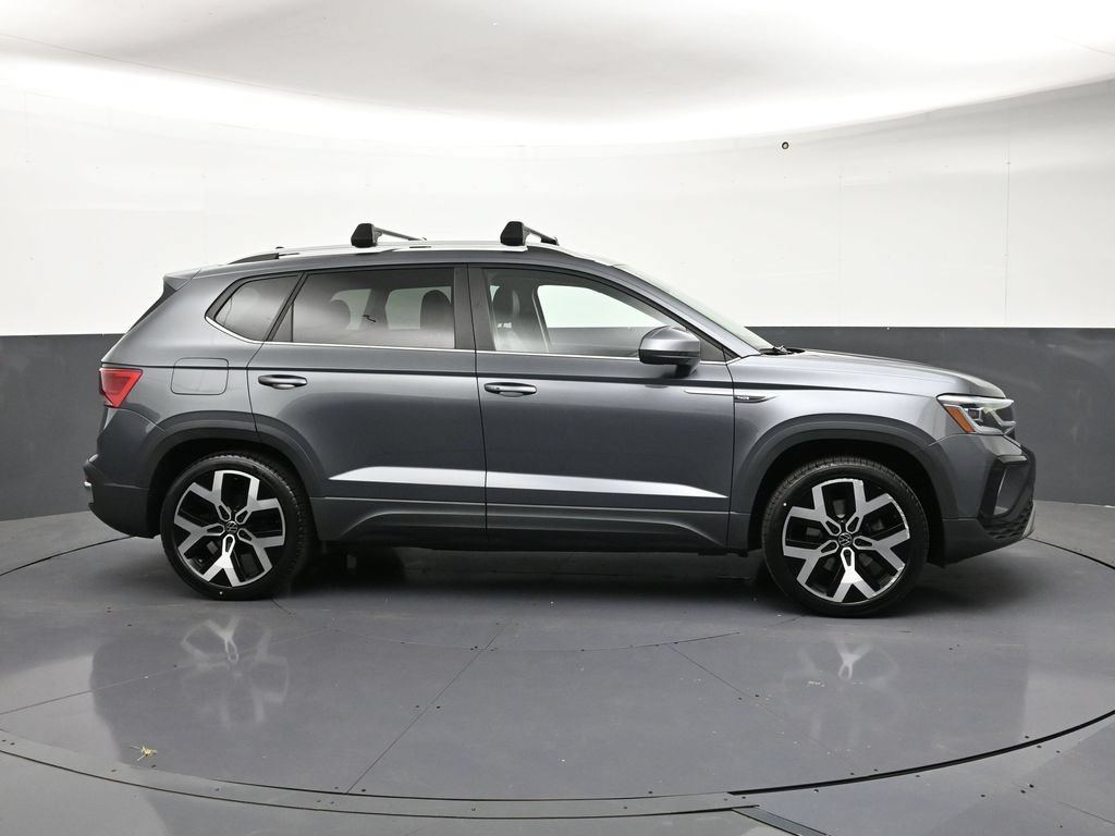 Used 2023 Volkswagen Taos SEL AWD/4WD image 6
