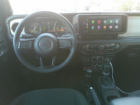 Used 2025 Jeep Wrangler Unlimited Sport S 4xe AWD/4WD image 26