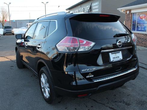 Used 2015 Nissan Rogue SV image 3
