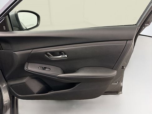 Used 2024 Nissan Sentra SV image 32