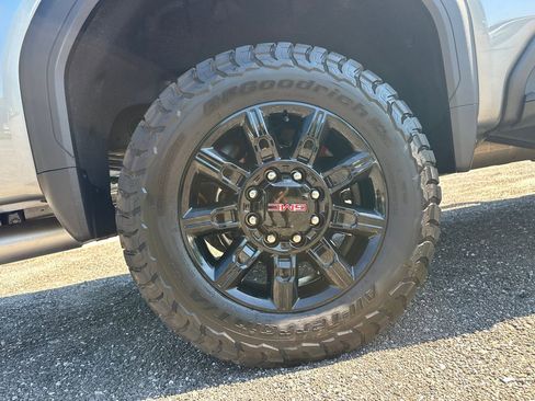 Used 2026 GMC Sierra 2500 AT4 w/ AT4 Premium Plus Package AWD/4WD image 18