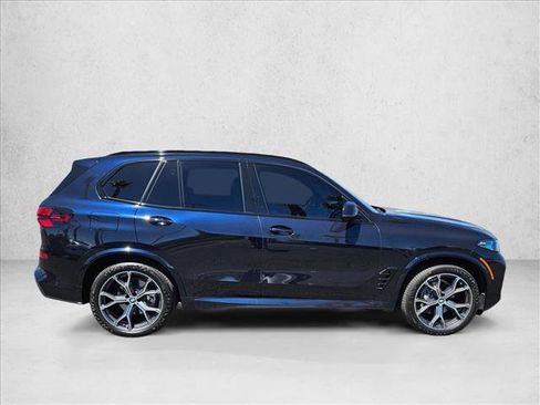Used 2026 BMW X5 xDrive40i w/ M Sport Package AWD/4WD image 4