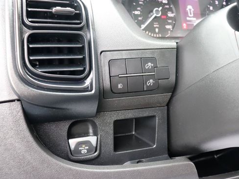 Used 2025 RAM ProMaster 2500 w/ Convenience Group FWD image 31