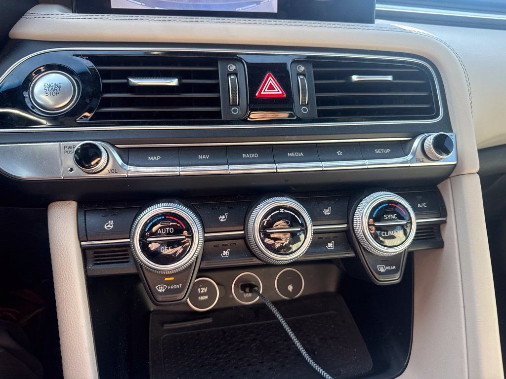 Used 2023 Genesis G70 2.0T w/ Sport Prestige Package AWD/4WD image 21