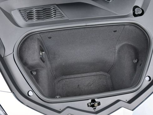 Used 2022 Chevrolet Corvette Stingray Preferred Cpe w/ Z51 Performance Package RWD image 30