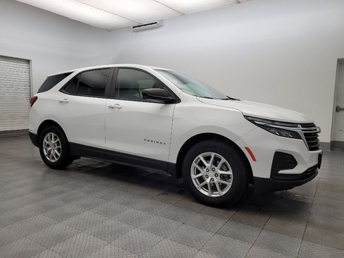 Used 2022 Chevrolet Equinox LS w/ LS Convenience Package image 11