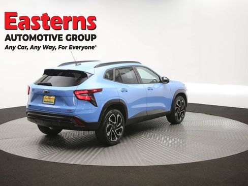Used 2024 Chevrolet Trax RS w/ Driver Confidence Package FWD image 40