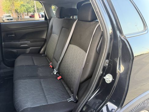 Used 2020 Mitsubishi Outlander Sport ES FWD image 16