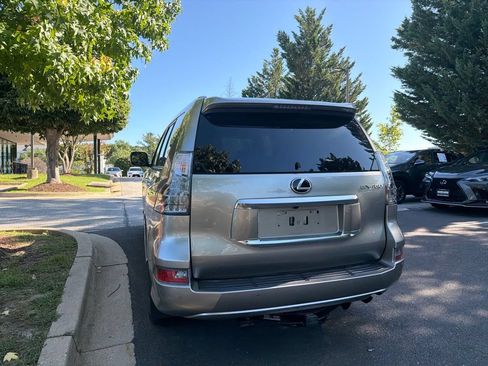 Certified 2023 Lexus GX 460 Premium w/ Premium Package AWD/4WD image 17