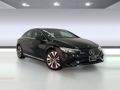 Used 2023 Mercedes-Benz EQE 350+ 4MATIC Sedan image 6