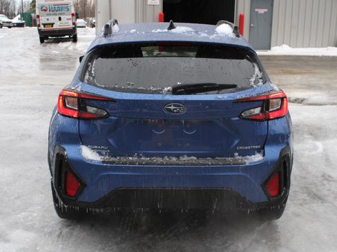 Used 2025 Subaru Crosstrek 2.0i Premium image 6