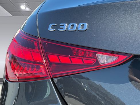Used 2022 Mercedes-Benz C 300 Sedan image 29