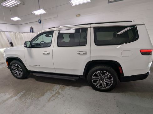 New 2025 Jeep Wagoneer Series II w/ Convenience Group I image 8