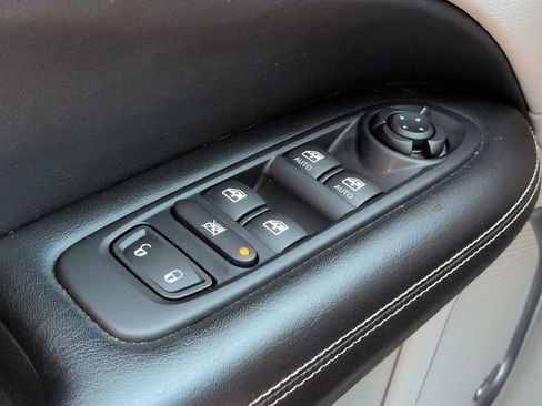 Used 2021 Jeep Compass Latitude w/ Sun and Sound Group image 30