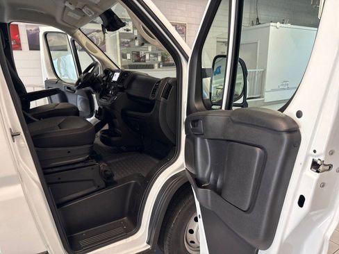 Used 2023 RAM ProMaster 2500 FWD image 25