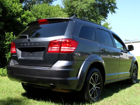 Used 2018 Dodge Journey SE w/ Popular Equipment Group image 19