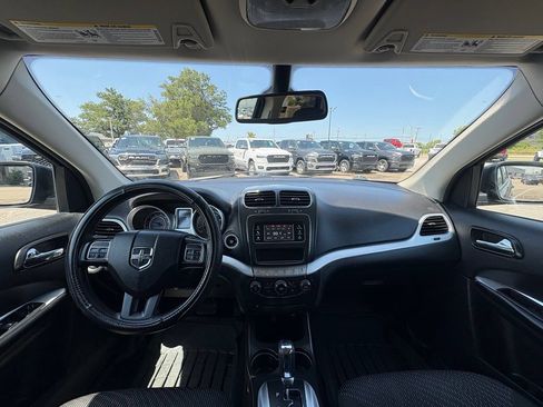 Used 2020 Dodge Journey SE FWD image 24