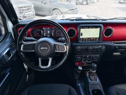 Used 2021 Jeep Wrangler Unlimited Rubicon AWD/4WD image 24