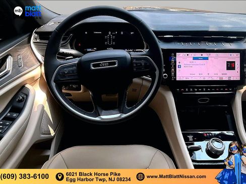 Used 2026 Jeep Grand Cherokee L Limited AWD/4WD image 4