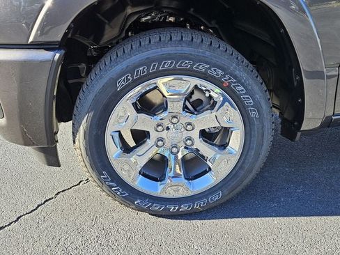 New 2026 RAM 1500 Big Horn AWD/4WD image 9