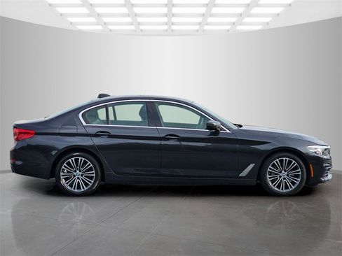 Used 2019 BMW 530i w/ Convenience Package image 7